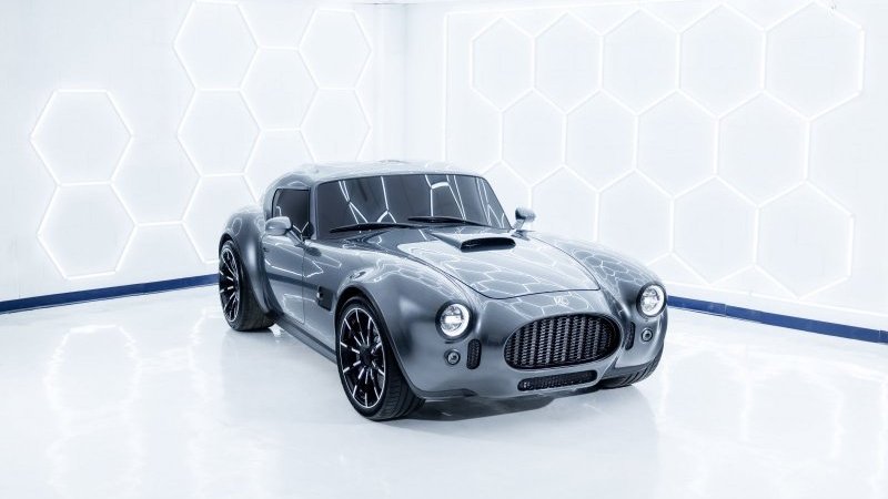 【未開封✨2000ピース】AC COBRA　コブラ　ジグゾーパズル　スポーツカー ACコブラ」が現代に復活。まさに教科書のようなスポーツカーデザインを